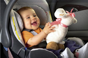 Безопасность и защита ребенка во время поездки на машине: выбираем автокресло - Подрастем